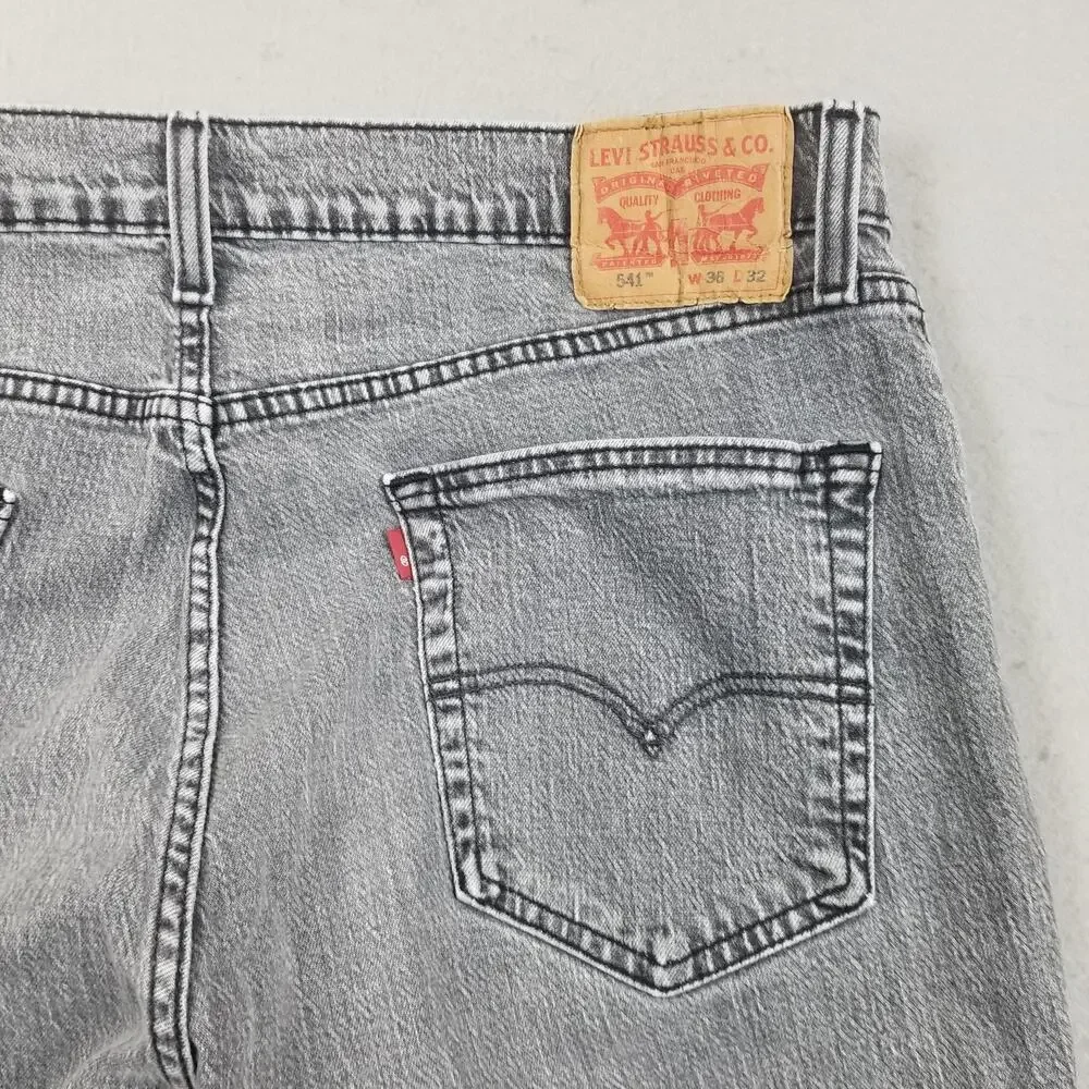 Levis 541 Jeans Mens 36x31 Gray Light‎ Wash Athletic Tapered Stretch Denim Pants